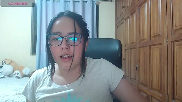 Venus cat  online show from January 7, 5:32 am