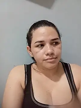 andrea smitth online show from December 18, 1:11 am