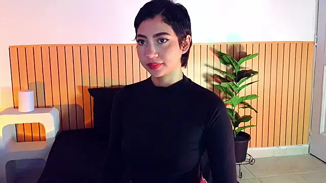 Snapshot of emma_web_ chatting on June 4, 4:46 pm emma web online show from June 4, 4:46 pm