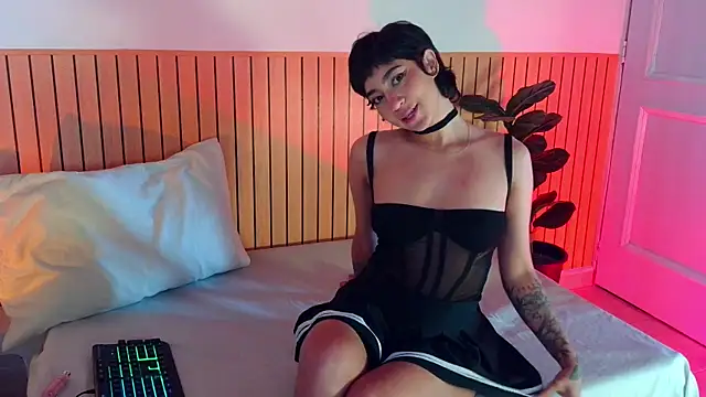emma web  online show from July 27, 2:46 pm