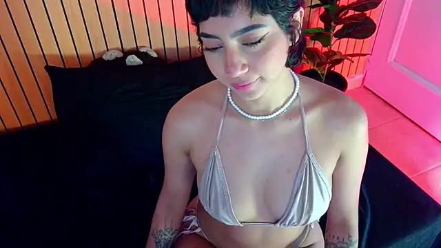 emma web  online show from July 28, 3:21 pm