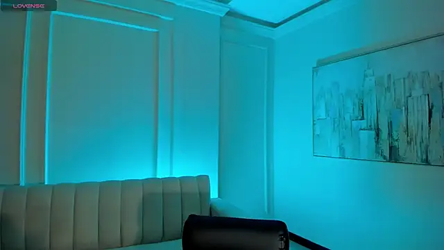 KylieJenkins online show from April 7, 10:48 am