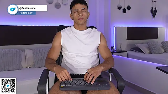 DanteeStone online show from March 14, 3:28 pm