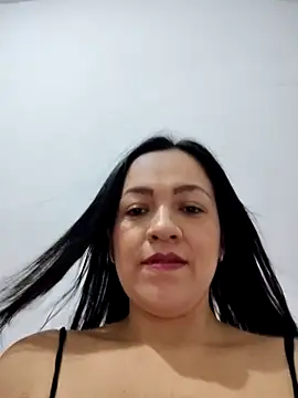 LindaSalo33 online show from October 20, 3:40 am