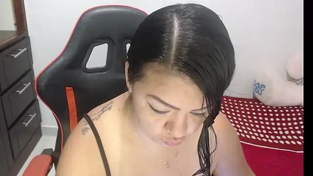 emily sexxx online show from June 9, 6:47 am