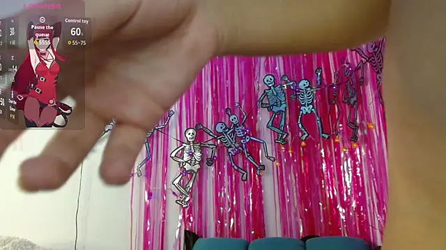 Snapshot of JuliethaFox chatting on October 23, 9:13 pm JuliethaFox online show from October 23, 9:13 pm