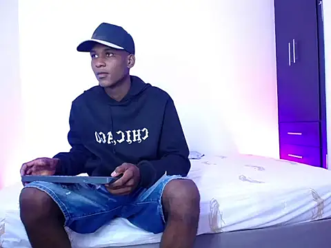 TITAN SEX333 online show from October 6, 10:40 pm