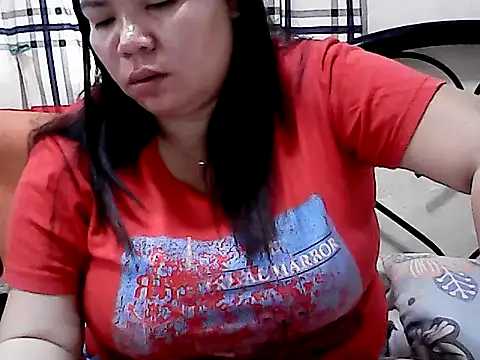 HornyPussie69 online show from April 20, 12:13 am