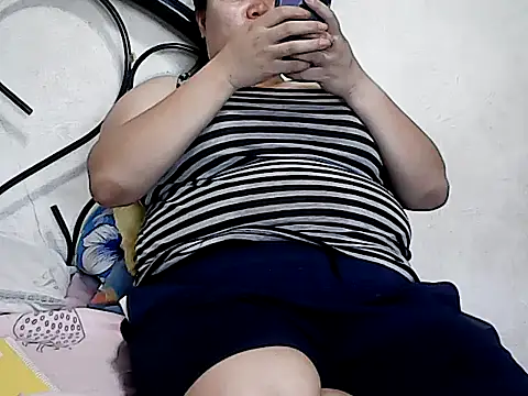 HornyPussie69 online show from June 16, 12:46 am
