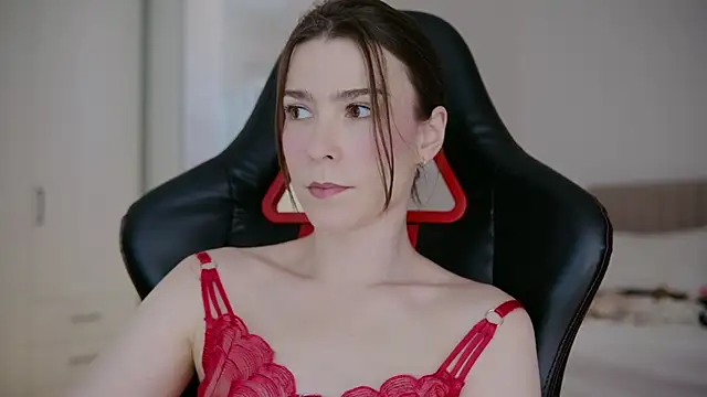 WowHelloAlice online show from April 25, 5:32 am