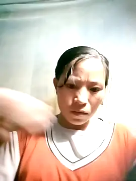 -Lauren- online show from October 31, 11:11 am