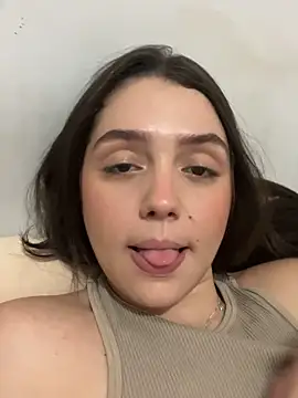 luiza barcelos online show from October 17, 8:55 pm