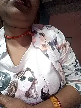 Neelam-baby1 online show from February 12, 4:24 pm