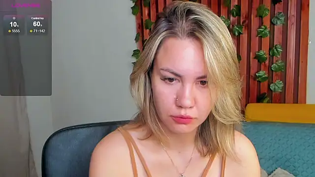 AriaEven online show from May 21, 3:02 am