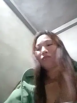 Snapshot of Suka_xx chatting on October 22, 11:21 am Suka xx online show from October 22, 11:21 am
