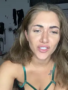 Snapshot of Malasantababy chatting on October 7, 10:18 pm Malasantababy online show from October 7, 10:18 pm