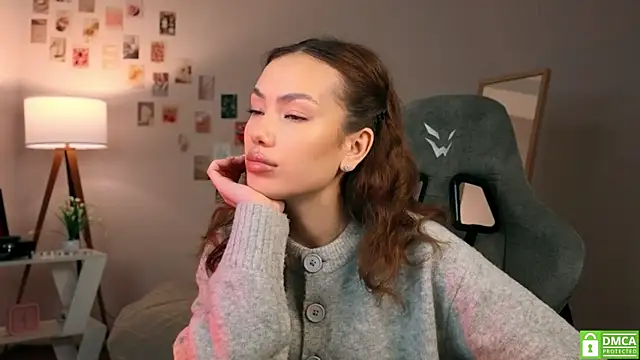 branchwithflowerss online show from November 18, 11:36 am