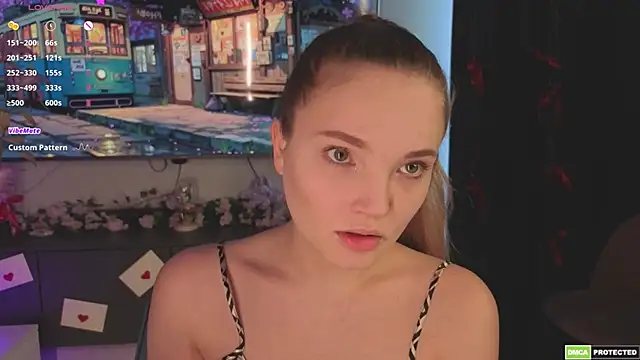 JulieLupo online show from April 23, 9:30 am