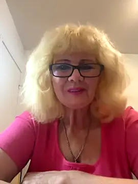 BoloshkaBlonda online show from October 20, 10:10 pm