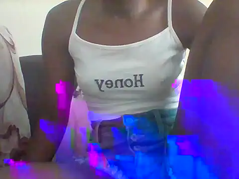 Snapshot of marociaMerl chatting on October 13, 9:20 am marociaMerl online show from October 13, 9:20 am