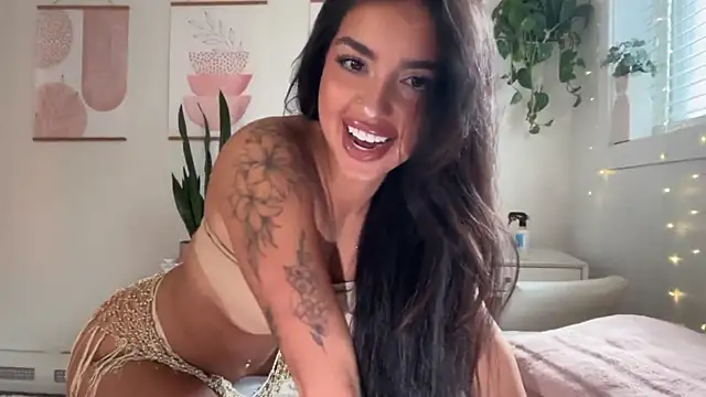 Snapshot of ariajacksonx chatting on April 28, 10:15 pm ariajacksonx online show from April 28, 10:15 pm