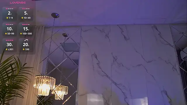 NicoleBellin online show from October 21, 5:41 am