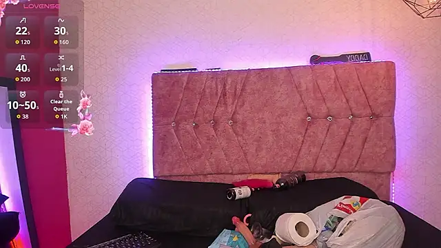 Mia lopez 1 online show from March 14, 1:01 am