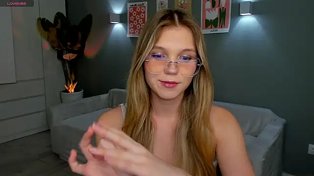 linakorvin online show from November 15, 1:29 pm