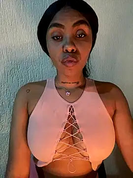 Snapshot of Itanydiorr chatting on October 26, 6:19 am Itanydiorr online show from October 26, 6:19 am