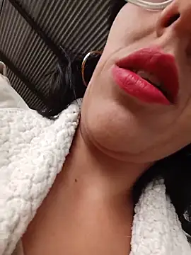 Jade 1-9 online show from June 4, 4:24 pm