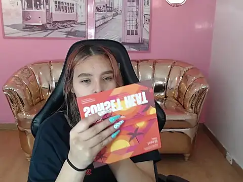 mia foster t online show from October 12, 12:37 pm