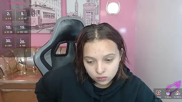 mia foster t online show from December 15, 1:37 pm