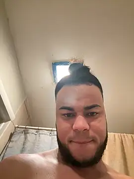 familia0210 online show from October 4, 10:52 pm