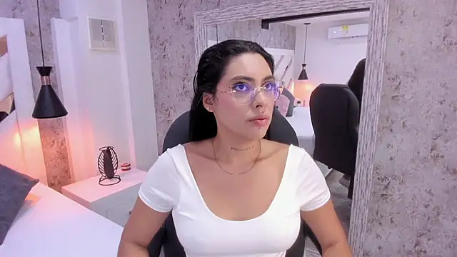 Vanessa Rain  online show from March 9, 7:18 pm