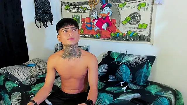 megan lol online show from April 18, 12:58 am