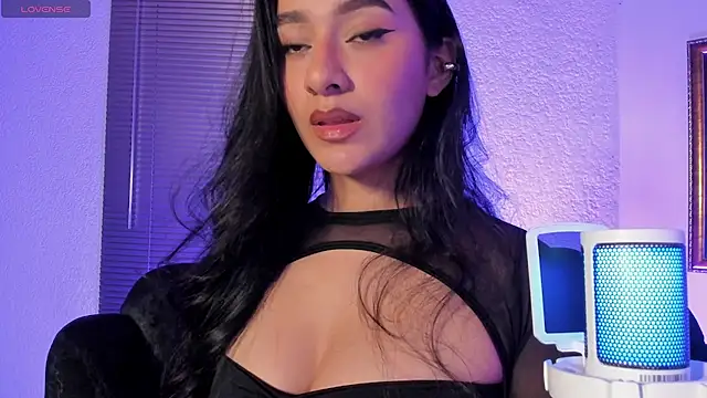 anne leee online show from April 20, 11:50 pm