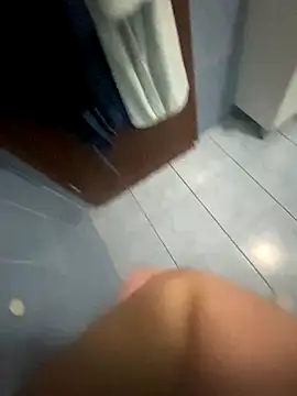 Snapshot of AndreFilipe_-200 chatting on November 17, 4:57 pm AndreFilipe -200 online show from November 17, 4:57 pm