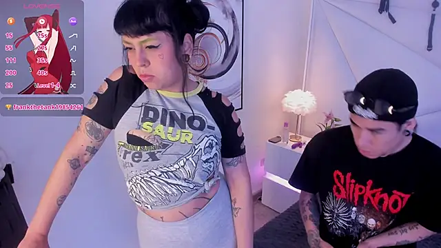 Snapshot of conjuring_ chatting on October 26, 3:01 am conjuring online show from October 26, 3:01 am