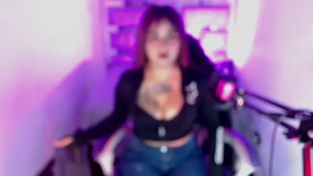 Snapshot of ivoni chatting on October 4, 6:50 pm ivoni online show from October 4, 6:50 pm