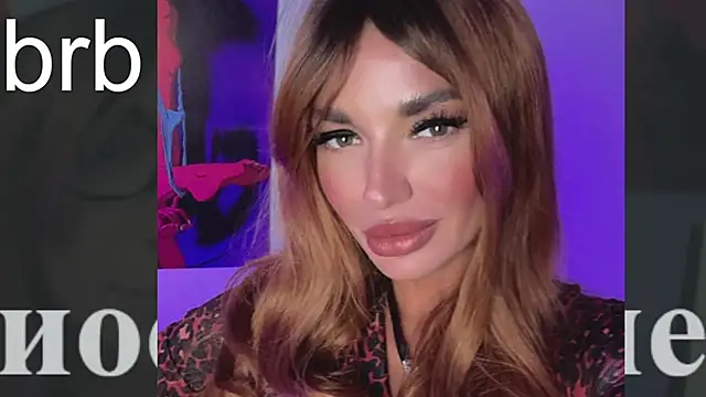 Queen Violetta  online show from October 9, 11:41 am