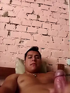 Snapshot of Alex321Flores chatting on March 24, 7:19 pm Alex321Flores online show from March 24, 7:19 pm