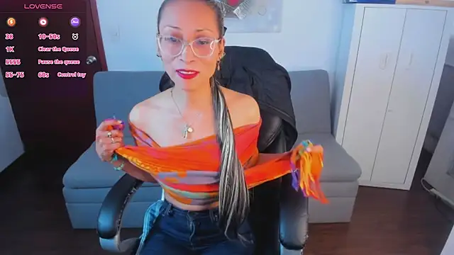 alexia james  online show from February 12, 8:26 pm