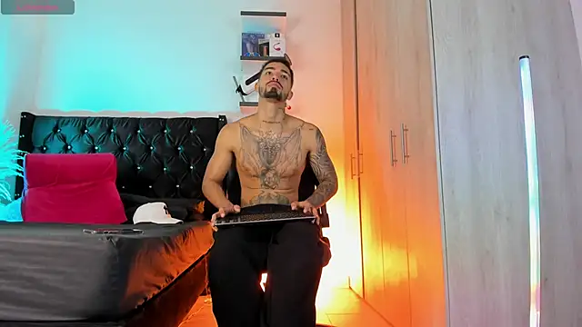  Duriel online show from April 22, 4:52 pm