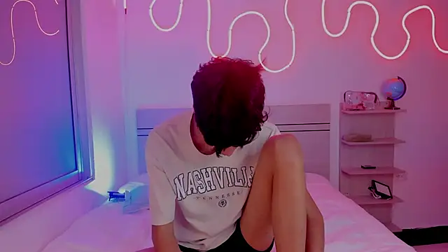 luccas ferreira online show from December 4, 6:16 pm