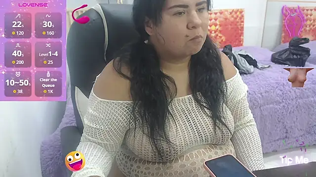 Snapshot of chuby_pau chatting on November 12, 12:00 am chuby pau online show from November 12, 12:00 am