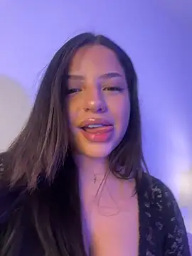 Snapshot of LolaBoobz chatting on October 21, 12:50 pm LolaBoobz online show from October 21, 12:50 pm