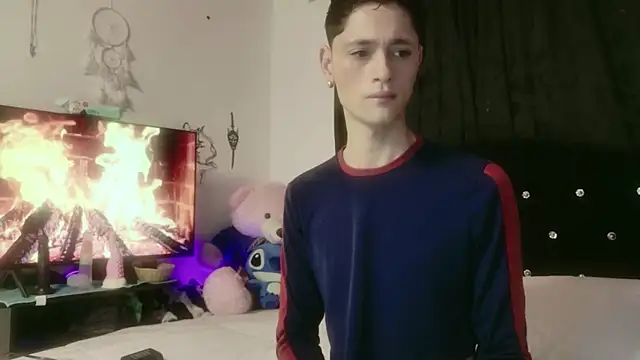 Tyler cat online show from November 4, 1:10 pm