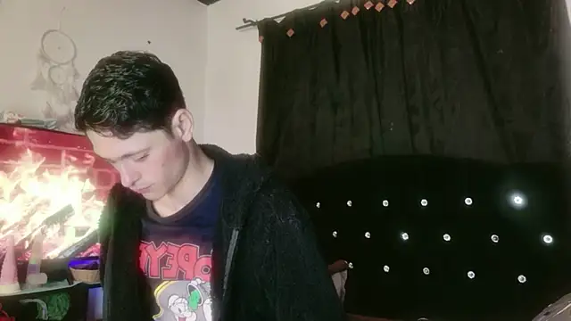 Tyler cat online show from November 15, 3:26 am