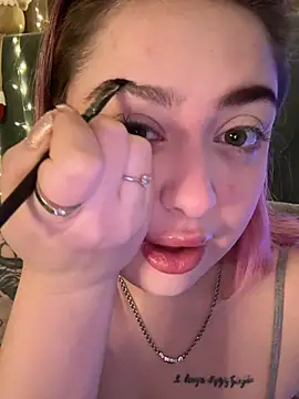 KellyMoors online show from February 6, 1:32 am