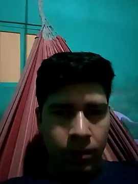 Snapshot of Travieso_loco9 chatting on October 16, 9:27 pm Travieso loco9 online show from October 16, 9:27 pm